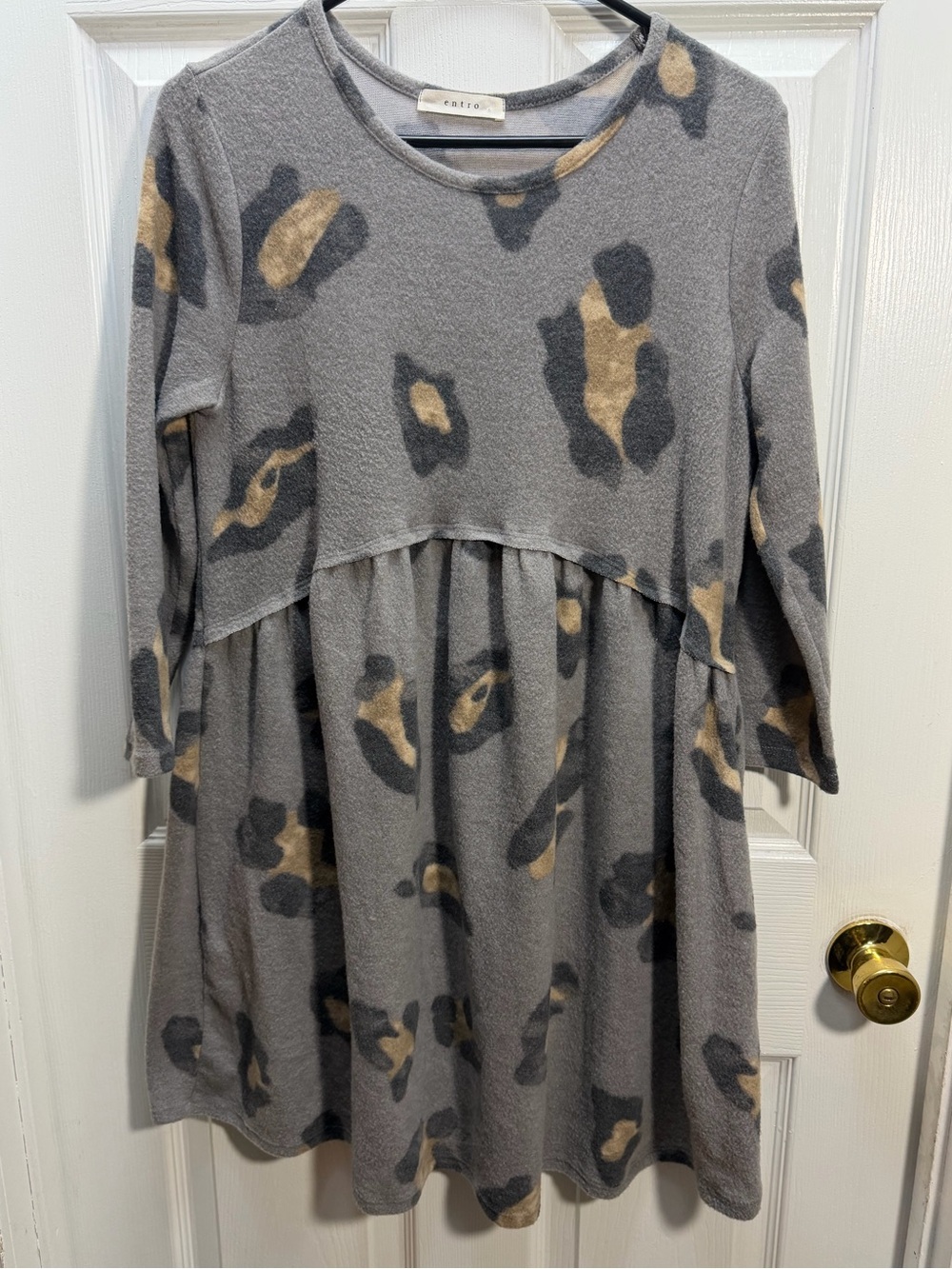 entro Grey Leopard-Print Casual Dress with Tan Accents